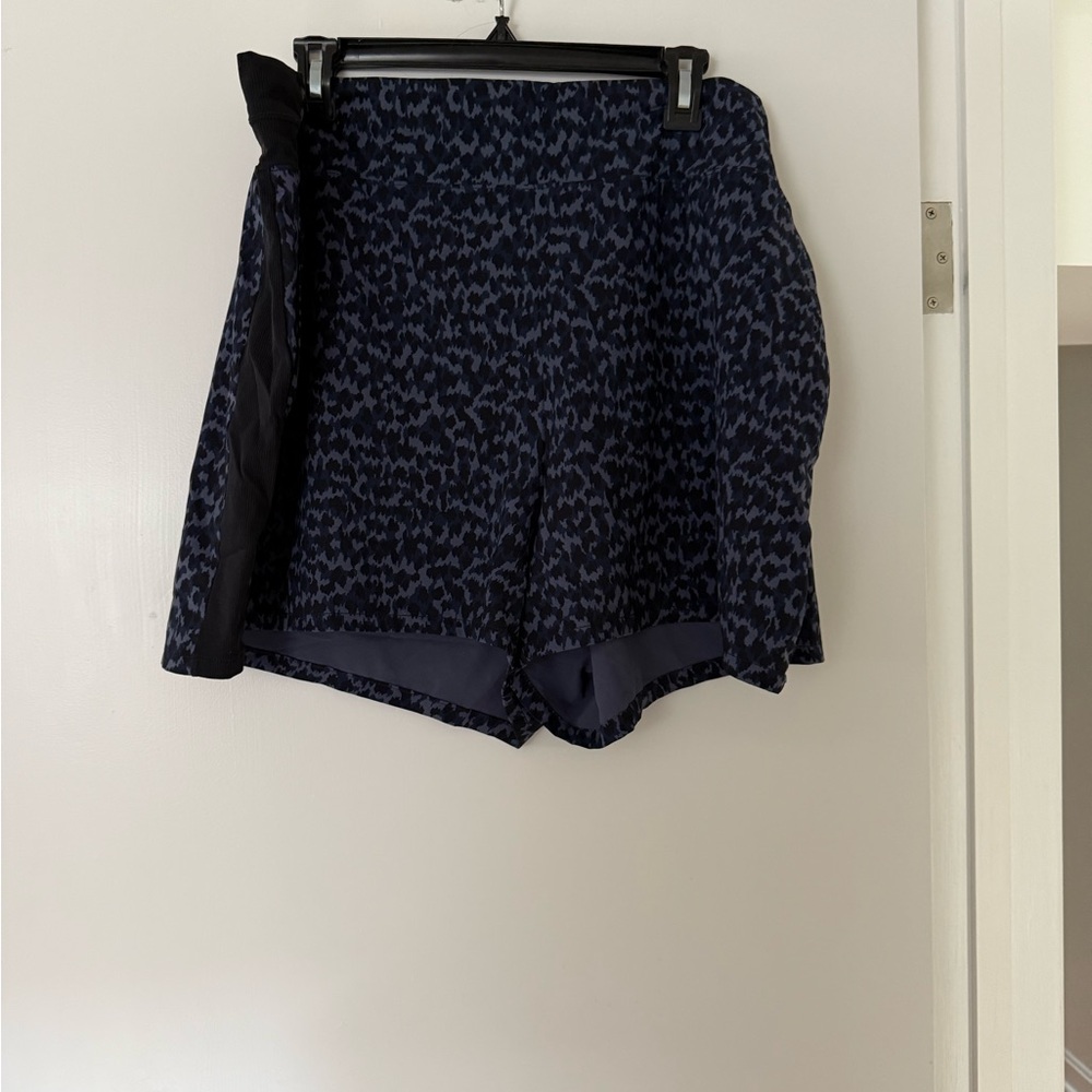 Athleta leopard print athletic shorts